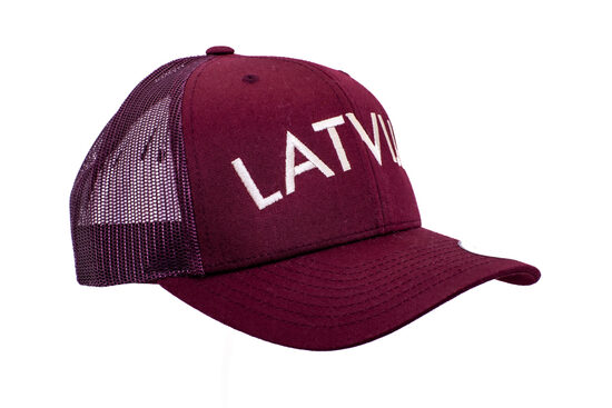 Cepure, Latvija + karogs, bordo