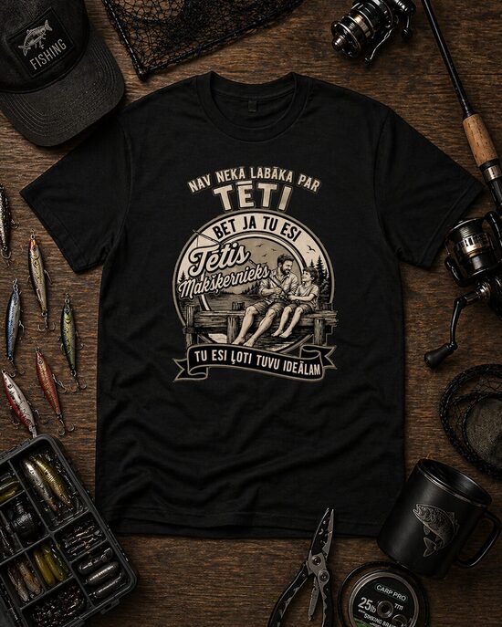 T-krekls “Tētis Makšķernieks” – oriģināla dāvana makšķerniekam,melns